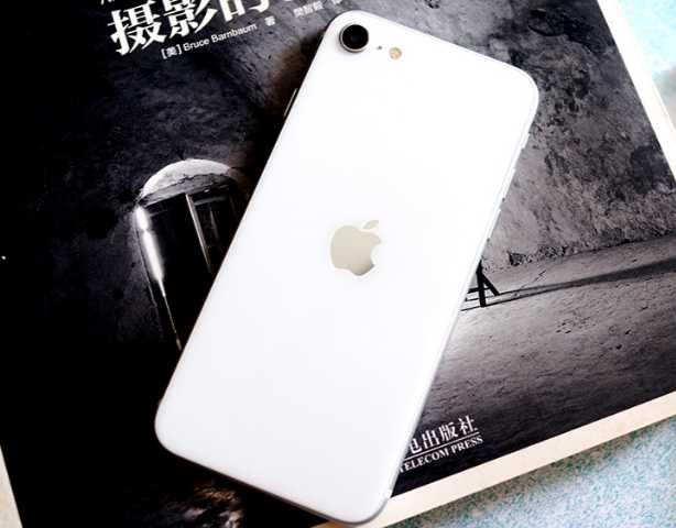 有生态，就是苹果！iPhone SE二代使用详评