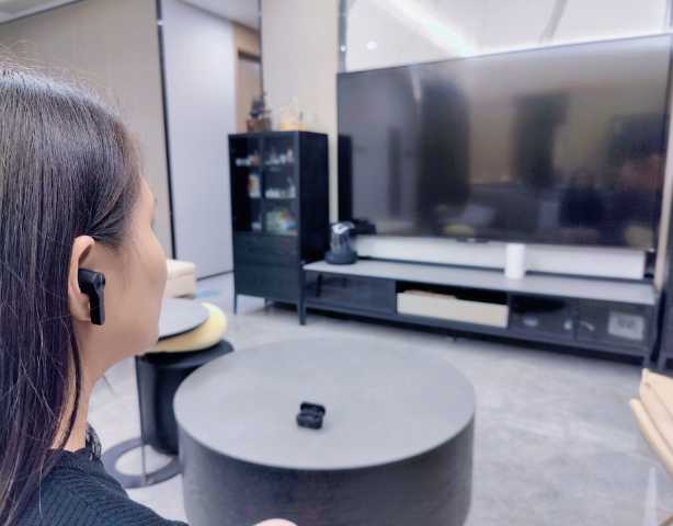 畅爽游戏体验，雷柏VM700S蓝牙TWS背光游戏耳机