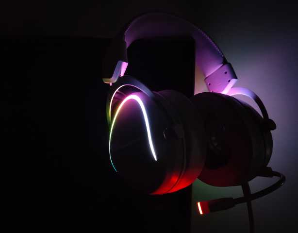 雷柏VH650幻彩RGB游戏耳机， 虚拟7.1环绕听声辨位，身临其境沉浸体验！