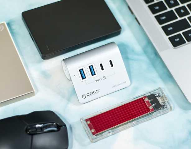 10Gbps速率，连接更多外设不受限，奥睿科ORICO四口USB3.2集线器测评