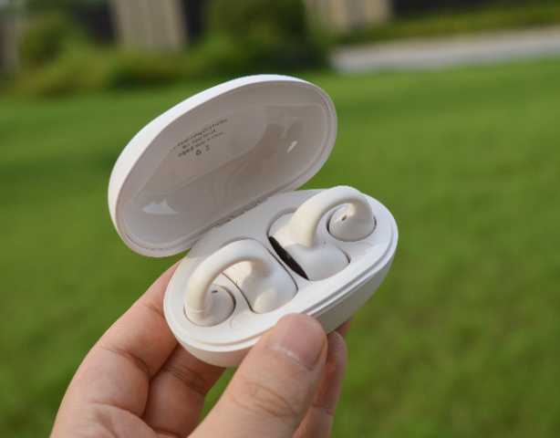 轻盈牢靠，佩戴舒适：sanag塞那Z51S Pro Max开放耳夹式蓝牙耳机体验