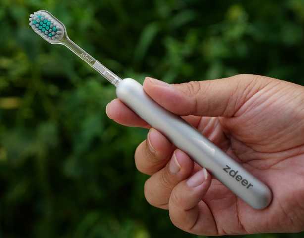 王叫兽测评--质感拉满的zdeer左点艺术牙刷